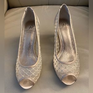 Adrianna Papell Jamie Evening Pumps - Size 7M